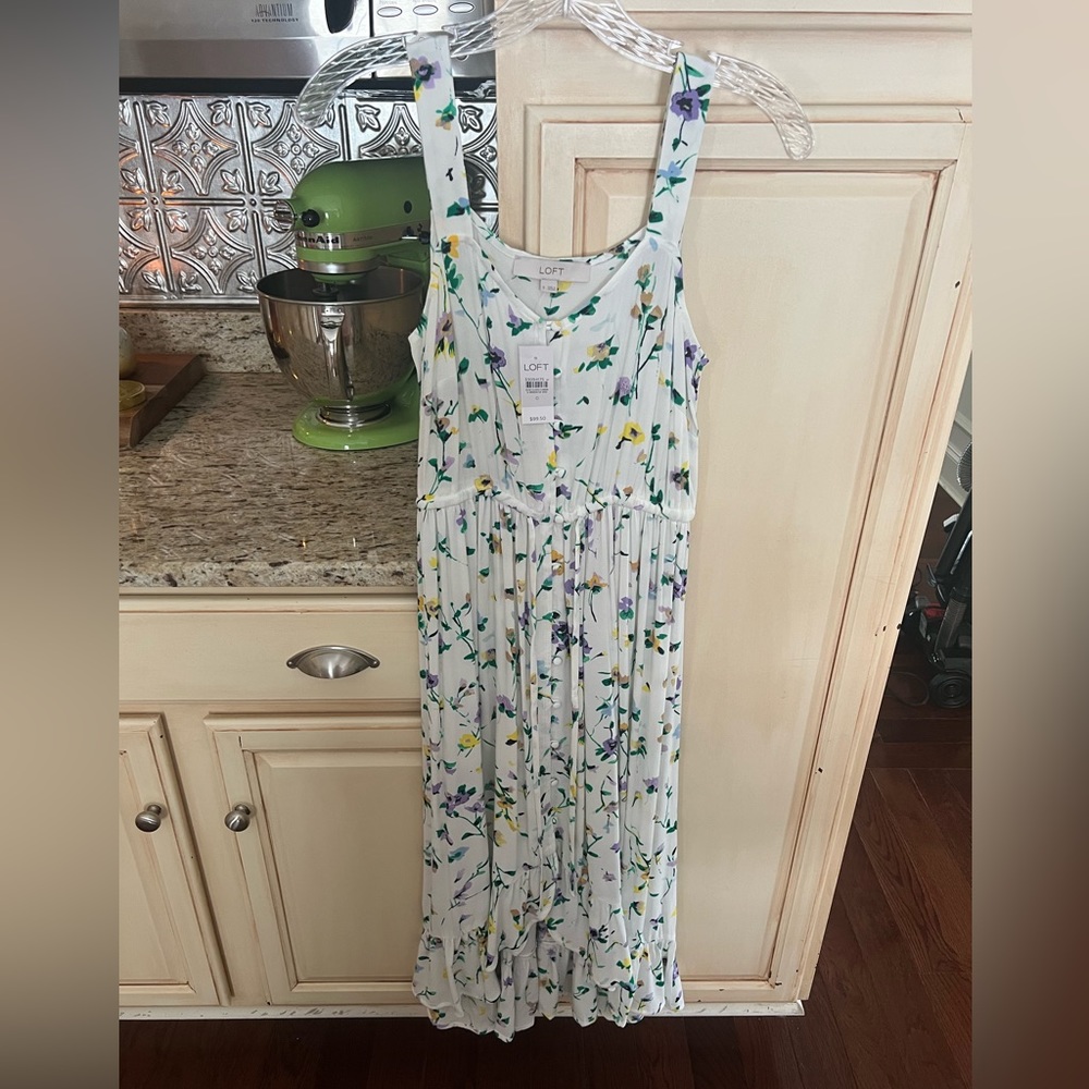 Loft dress. Size 0. New with tags.